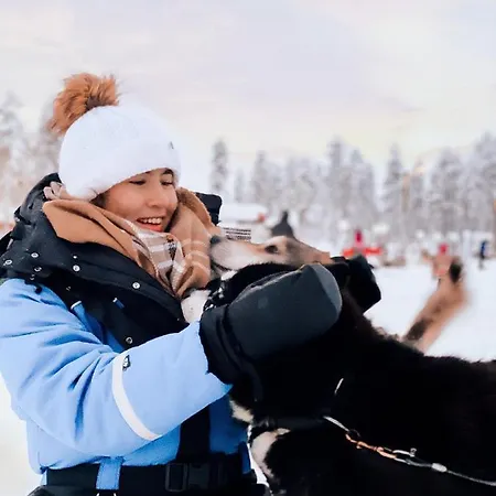 Saarikejo Huskylodge * Саариселькя