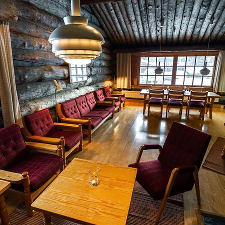 Saarikejo Huskylodge Saariselkä