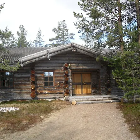 Saarikejo Huskylodge * Саариселькя