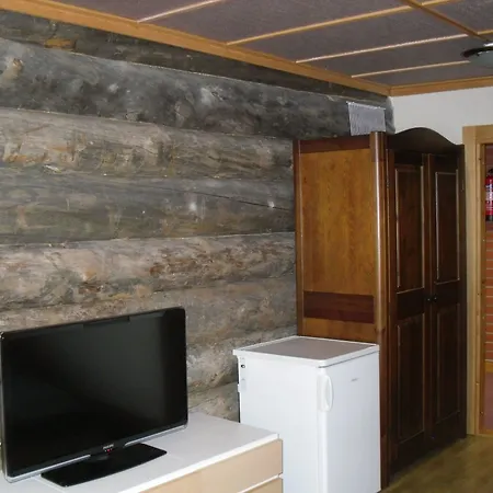 Saarikejo Huskylodge * Саариселькя